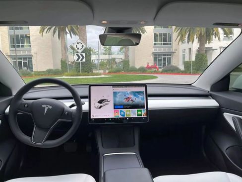 Used 2021 Tesla Model 3 Standard Range Plus RWD image 21