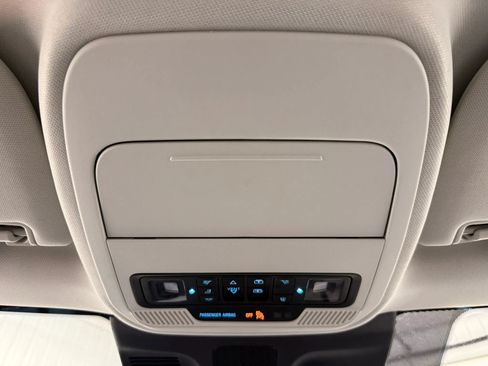 Used 2025 Ford Expedition Max Platinum AWD/4WD image 33