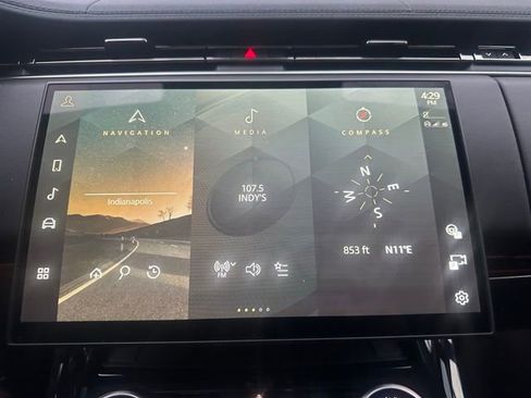 Used 2023 Land Rover Range Rover Sport SE image 25