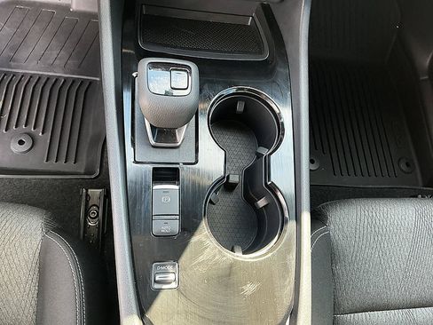 Certified 2026 Nissan Rogue SV FWD image 19