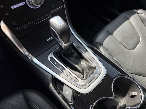 Used 2018 Ford Edge Titanium w/ Equipment Group 301A image 29