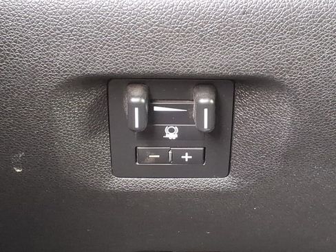 Used 2013 Chevrolet Silverado 2500 LT w/ Interior Plus Package image 21