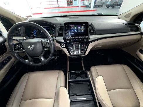 Used 2024 Honda Odyssey Touring image 23