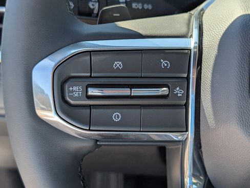 New 2026 GMC Acadia Elevation image 19