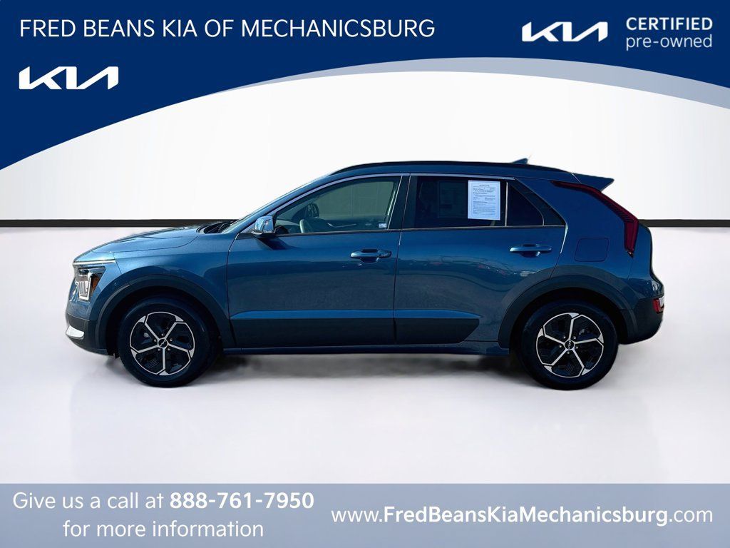 Certified 2025 Kia Niro EX FWD image 4