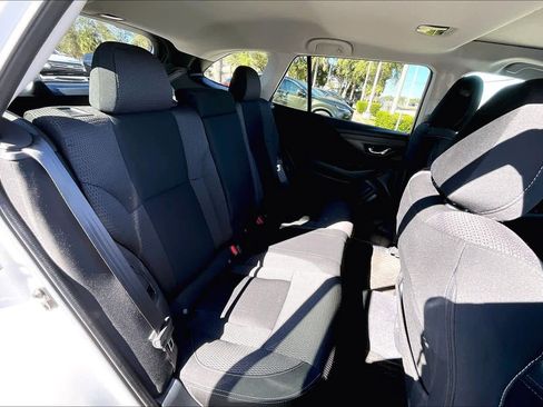 Used 2022 Subaru Outback Premium image 20