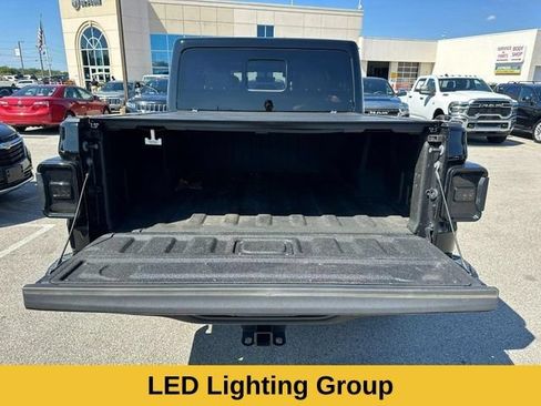 Used 2020 Jeep Gladiator Rubicon AWD/4WD image 7