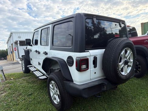 Used 2019 Jeep Wrangler Unlimited Sport S AWD/4WD image 5