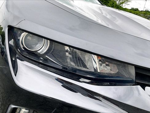 Used 2018 Chevrolet Camaro LT RWD image 25