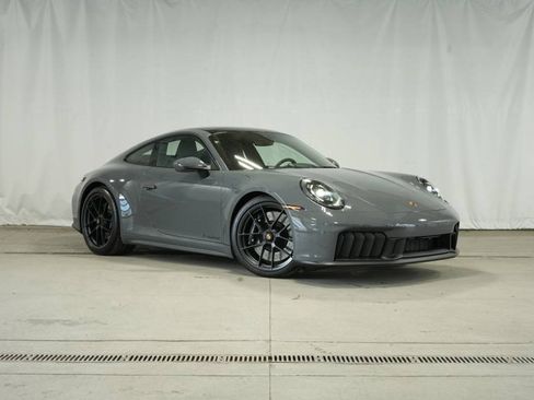 Used 2025 Porsche 911 Carrera 4 GTS image 9