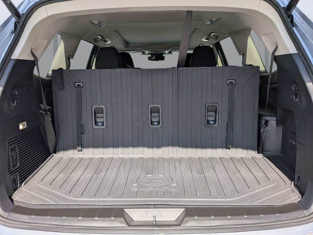 Certified 2025 Subaru Ascent Bronze Edition AWD/4WD image 12