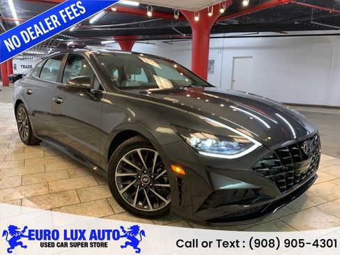 Used 2023 Hyundai Sonata Limited w/ Cargo Package FWD image 1