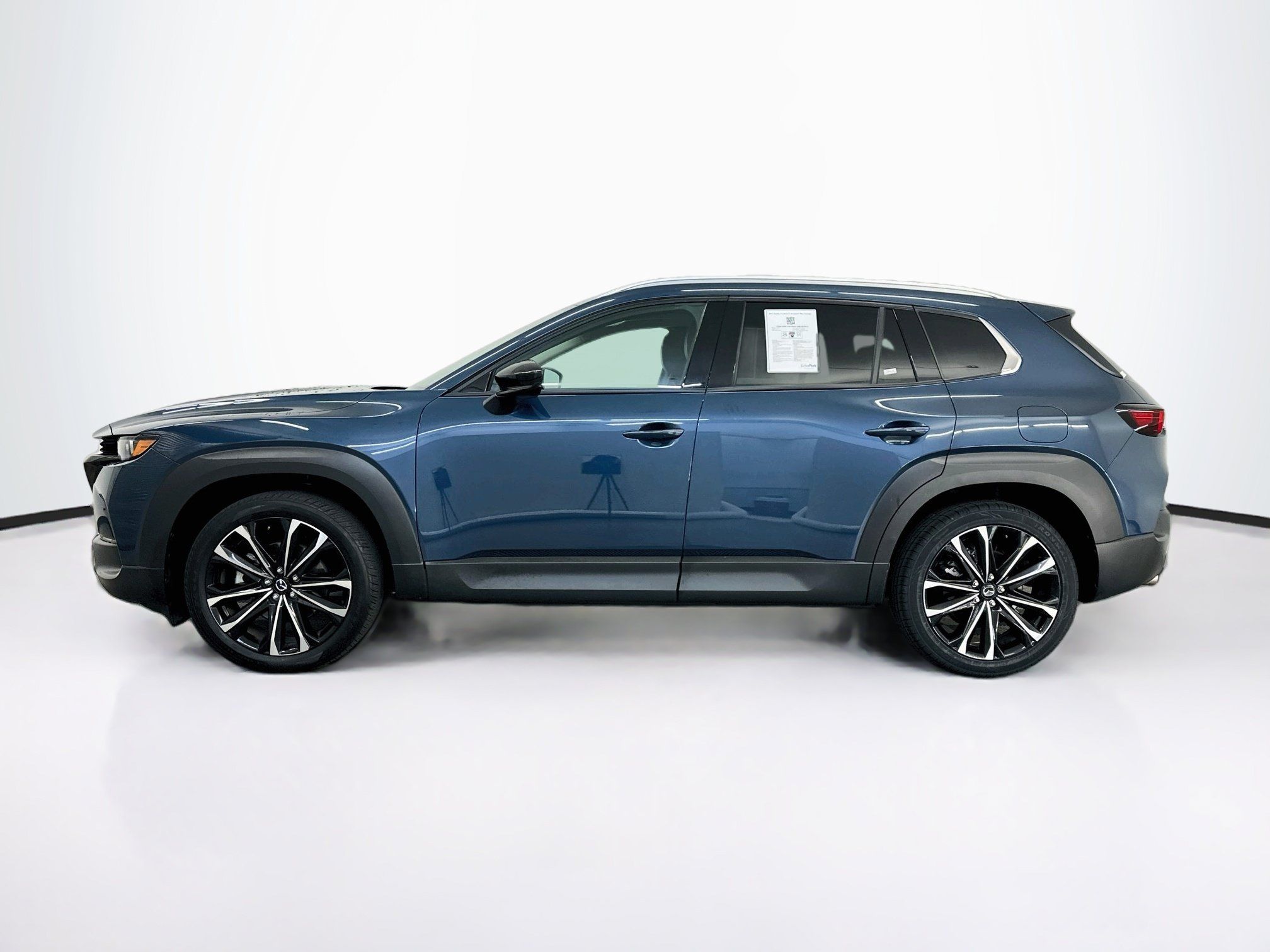 Used 2025 MAZDA CX-50 AWD 2.5 S w/ Premium Plus Pkg image 4