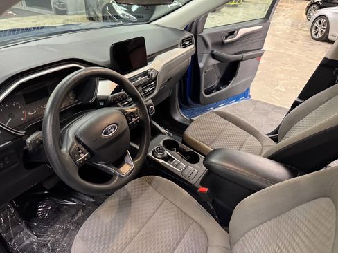 Used 2022 Ford Escape SE image 33