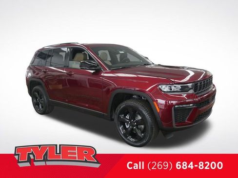 New 2026 Jeep Grand Cherokee Limited w/ Limited Altitude Package AWD/4WD image 1