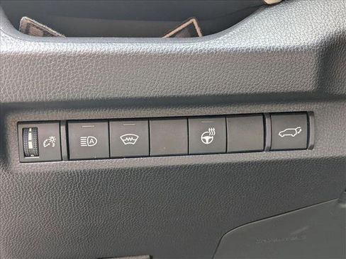 Used 2023 Toyota RAV4 XLE Premium image 13