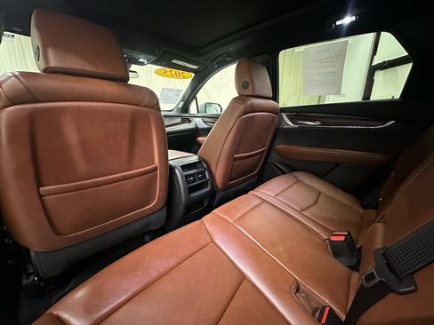 Certified 2025 Cadillac XT5 Sportv AWD/4WD image 23
