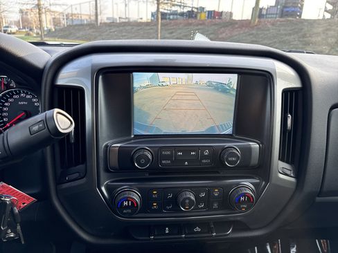 Used 2018 Chevrolet Silverado 1500 LT w/ All Star Edition image 29