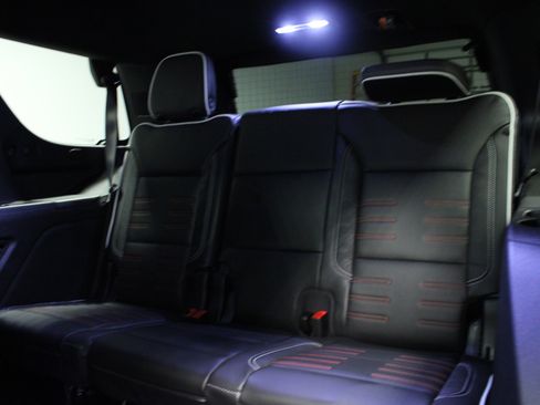 Used 2026 GMC Yukon AT4 Ultimate w/ LPO, Floor Liner Package AWD/4WD image 15