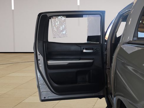 Used 2021 Toyota Tundra SR5 AWD/4WD image 22