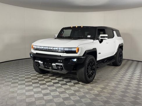 Used 2025 GMC Hummer EV 3X w/ LPO, Dark Essentials Package AWD/4WD image 10