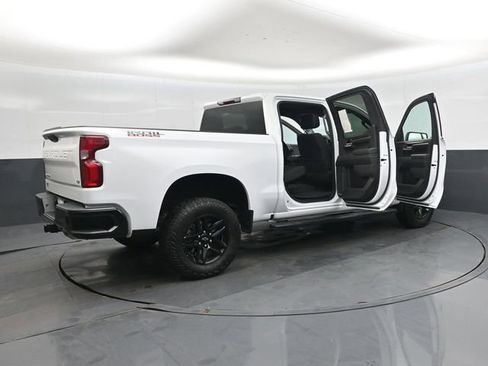 Used 2024 Chevrolet Silverado 1500 LT Trail Boss w/ Protection Package AWD/4WD image 45