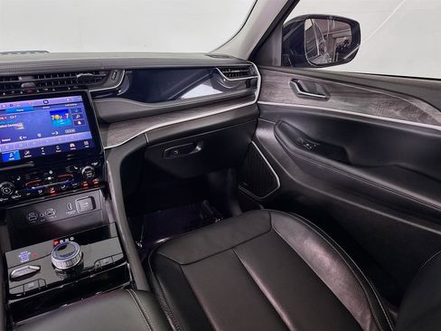 Used 2022 Jeep Grand Cherokee Limited 4xe image 27