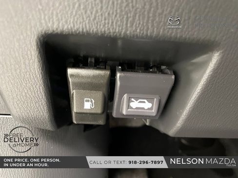 Used 2025 MAZDA CX-5 Carbon Edition image 27