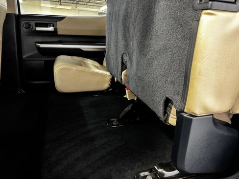 Used 2017 Toyota Tundra Limited AWD/4WD image 31