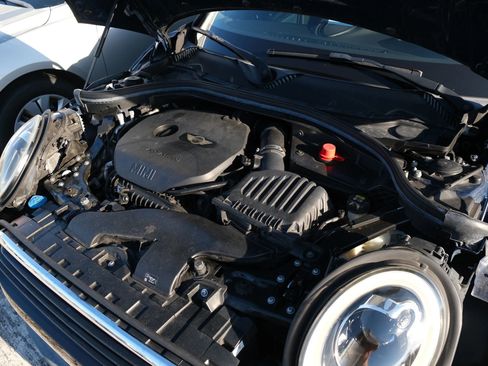 Used 2017 MINI Cooper Clubman FWD image 37
