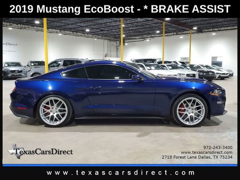 Used 2019 Ford Mustang Coupe image 5