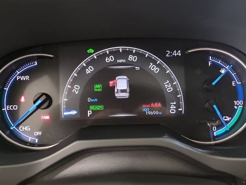 Used 2023 Toyota RAV4 SE w/ Weather & Moonroof Package AWD/4WD image 8