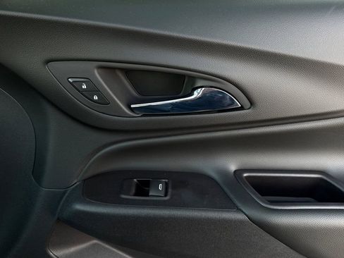 Used 2020 Chevrolet Equinox LT w/ Sport Edition image 20