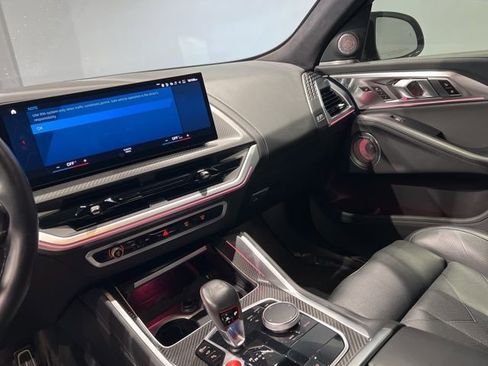 Used 2023 BMW XM image 15