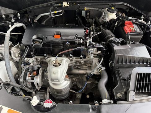 Used 2024 Honda HR-V Sport image 38