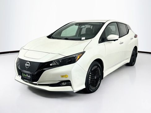 Used 2023 Nissan Leaf SV Plus FWD image 3