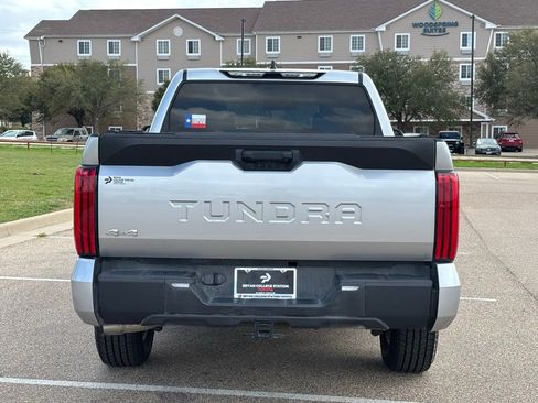 Used 2022 Toyota Tundra SR5 image 6