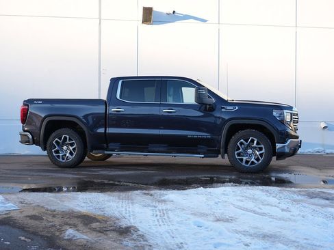 Used 2023 GMC Sierra 1500 SLT w/ SLT Premium Package image 2