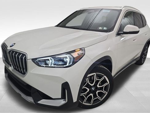 New 2026 BMW X1 xDrive28i w/ Technology Package AWD/4WD image 1