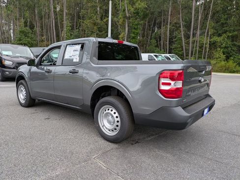 New 2025 Ford Maverick XL image 6