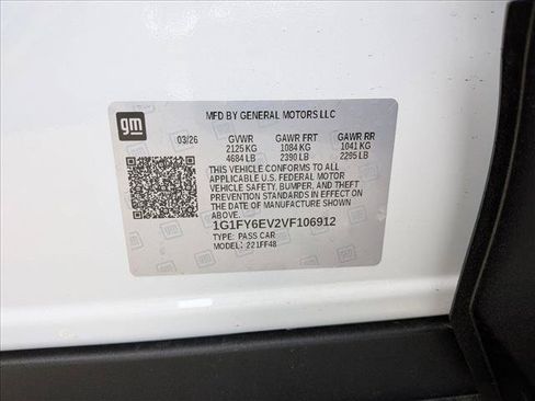 New 2027 Chevrolet Bolt LT w/ Comfort Package FWD image 16