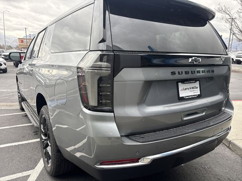 New 2026 Chevrolet Suburban LT w/ Comfort Package image 3