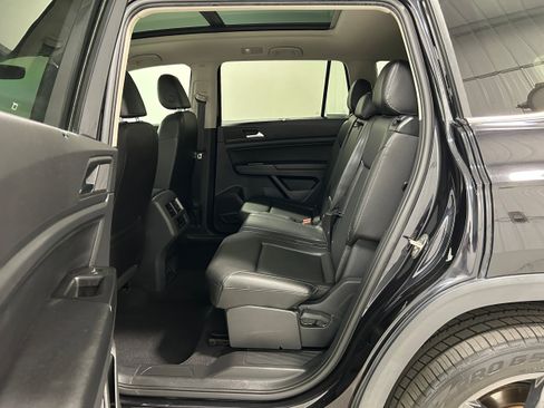 Used 2020 Volkswagen Atlas SE w/ Panoramic Sunroof Package AWD/4WD image 29