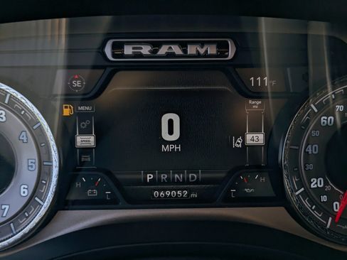 Used 2019 RAM 1500 Limited RWD image 12