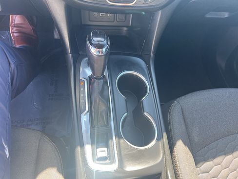 Used 2019 Chevrolet Equinox LT AWD/4WD image 18