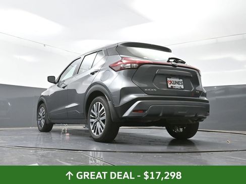 Used 2024 Nissan Kicks SV image 56