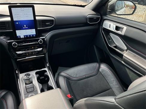 Used 2023 Ford Explorer ST w/ Equipment Group 401A image 4
