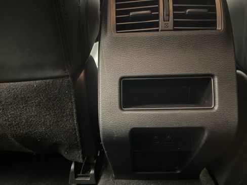 Used 2024 Mitsubishi Outlander SE Black Edition image 25