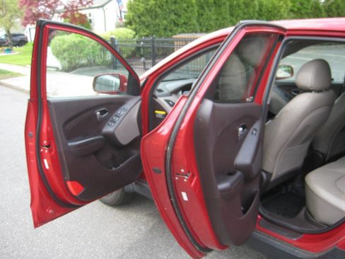 Used 2015 Hyundai Tucson GLS w/ Option Group 02 image 11