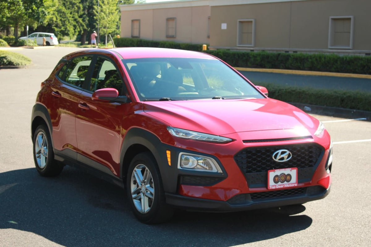 Used 2021 Hyundai Kona SE AWD/4WD image 3